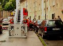 Feuerwehrmann verunglueckt Köln Kalk P03
